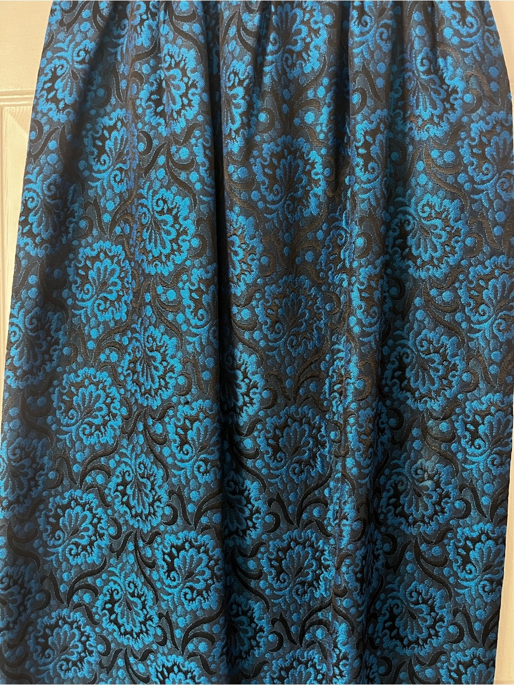Vintage Damask Midi Skirt with Scalloped Hem - Picture 2 of 9